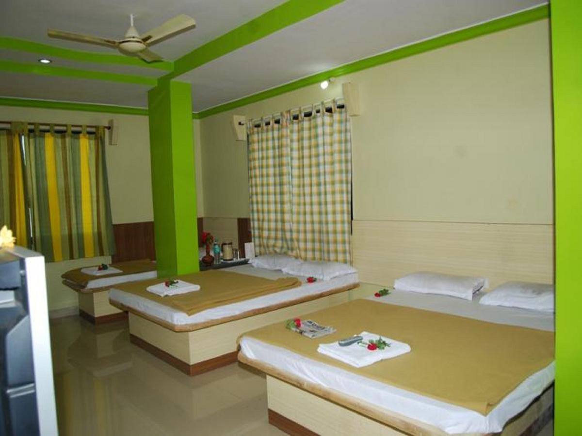 Hotel Utsav Shirdi Exterior photo